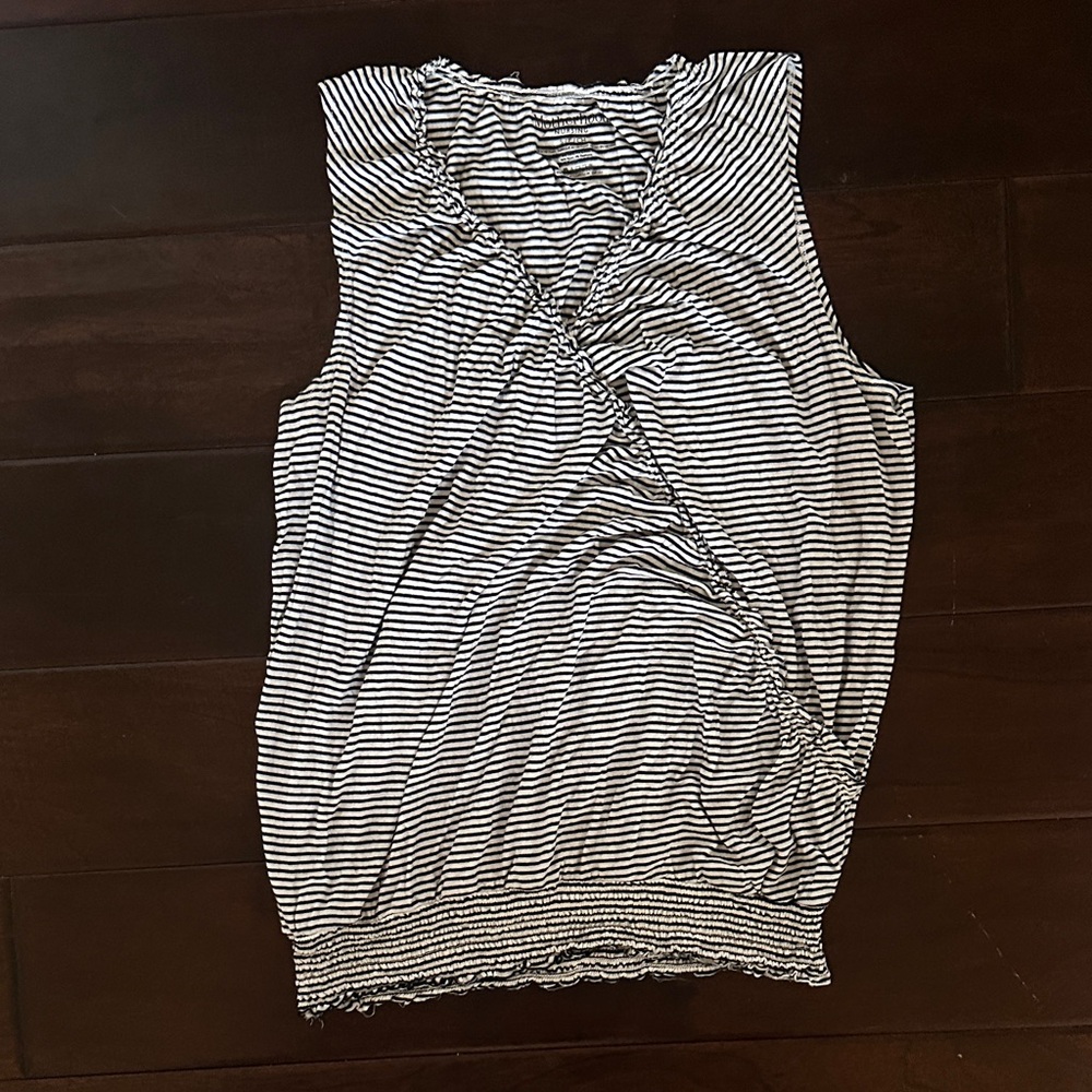 Striped Sleeveless Motherhood Nursing Top Size Small Petite.